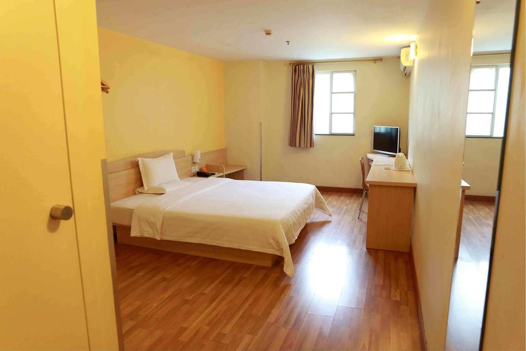 7Days Inn Luoyang Longmen Avenue Normal College Стая снимка